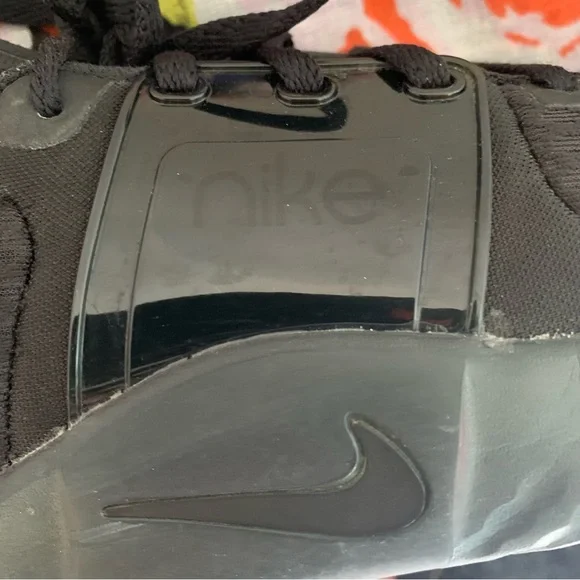 Nike Renew In-Season Training Sneakers - Picture 10 of 12